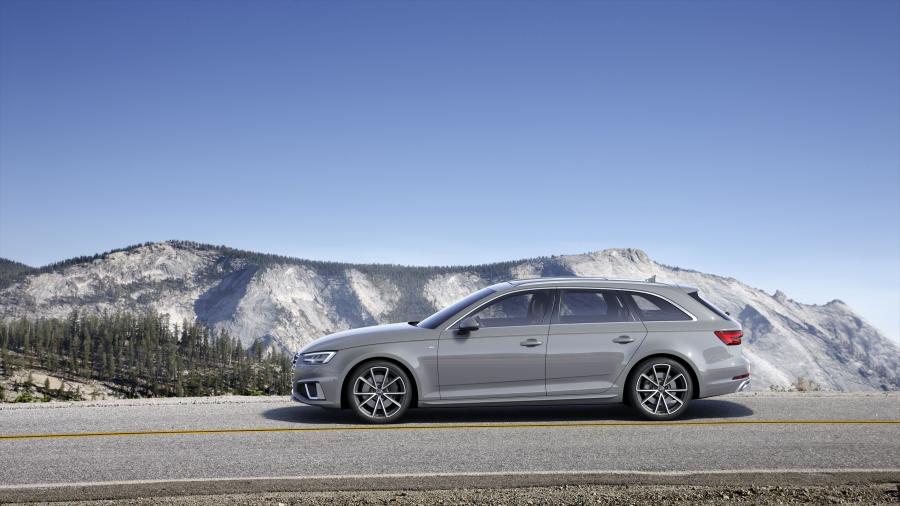  Audi A4 Avant S-Line Quattro (B9) 2018 года  (WW) (фото 7 из 18)